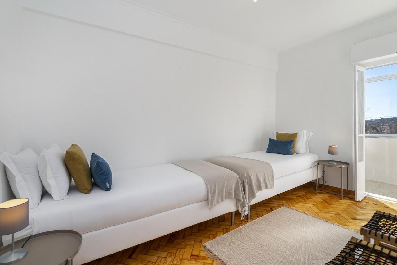 Whome Peaceful River Views In Alges Perfect For Families Экстерьер фото